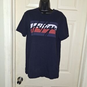 Tommy Hilfiger T-shirt size medium